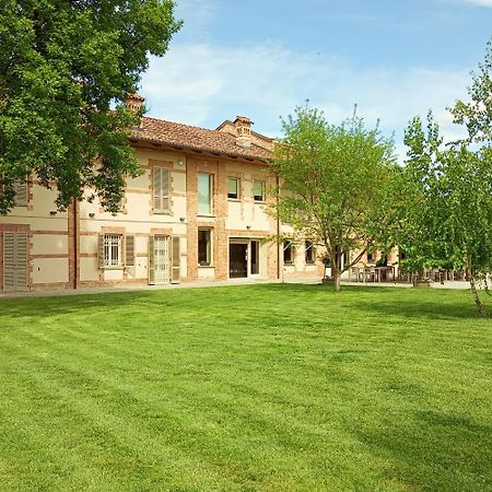 La Cascina Di Carlotta 1846 Agriturismo ألبا المظهر الخارجي الصورة